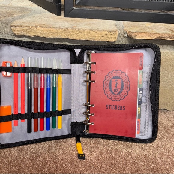 Y2K GAP Yellow and Black Agenda Project Assignment Calendar Binder Journal - Picture 6 of 14